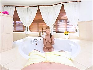 VR PORN-Hot brunette plumb and suck In the hot bath